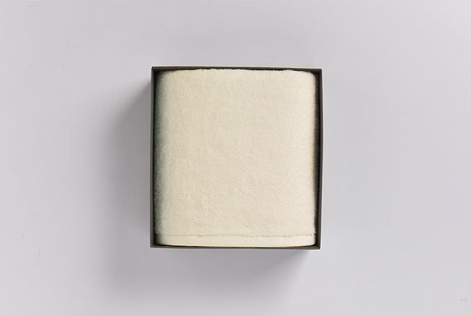 FLAG TOWEL【バスタオル】 ivory 【結婚式 ギフト 引き出物 タオル 寝具】