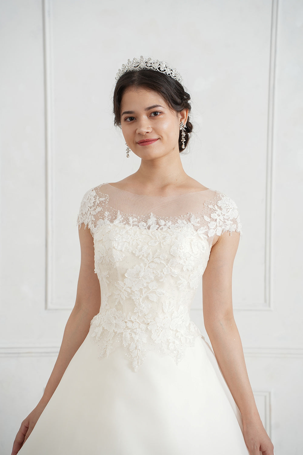 CB-125【ウェディングドレス レンタル】