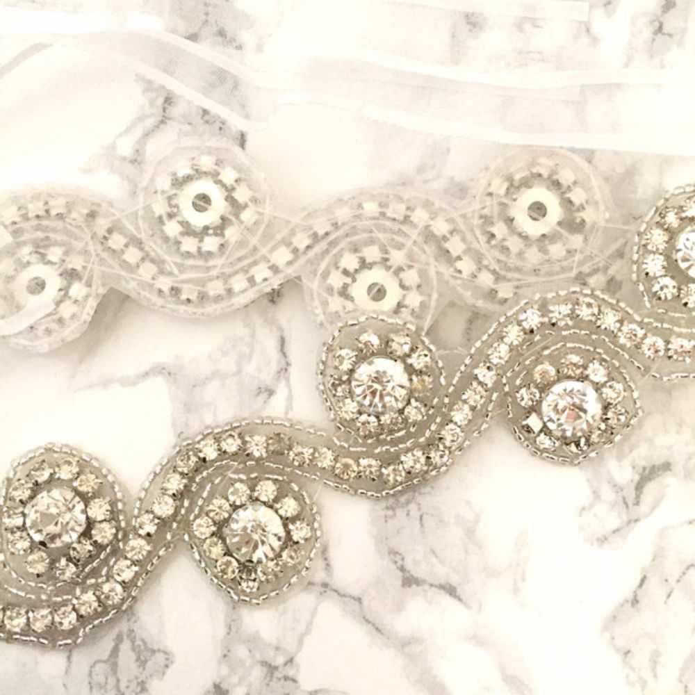 【ヘッドドレス】circle リボンカチューシャ/ブライダルアクセサリー 【結婚式 ヘアアクセサリー】