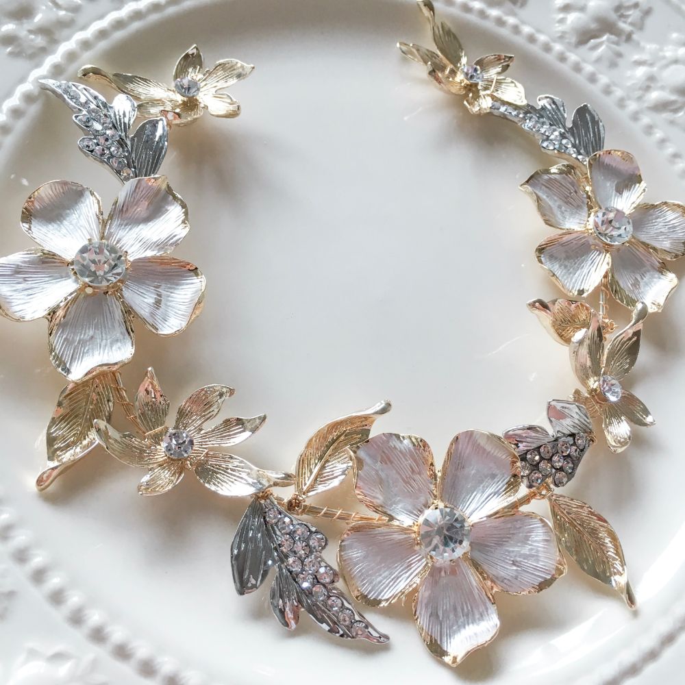 【ヘッドドレス】ブライダルヘッドドレス ビジュー リーフ フラワー ゴールドシルバー h4 【結婚式 ヘアアクセサリー】