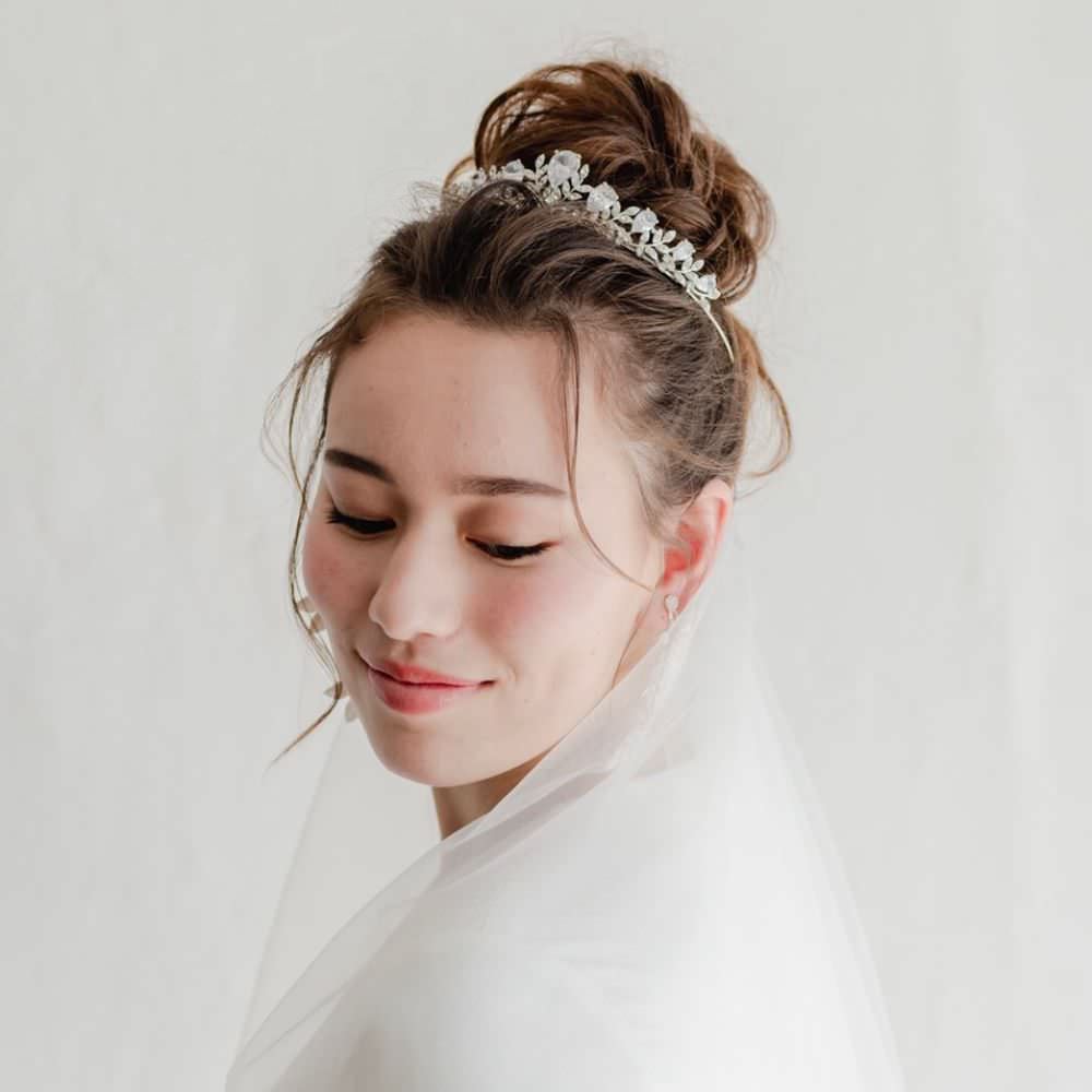 ティアラ ヘッドドレス ヘッドアクセサリー 結婚式 アビステ abiste ティアラ ヘッドドレス ヘッドアクセサリー 結婚式 アビステ abiste