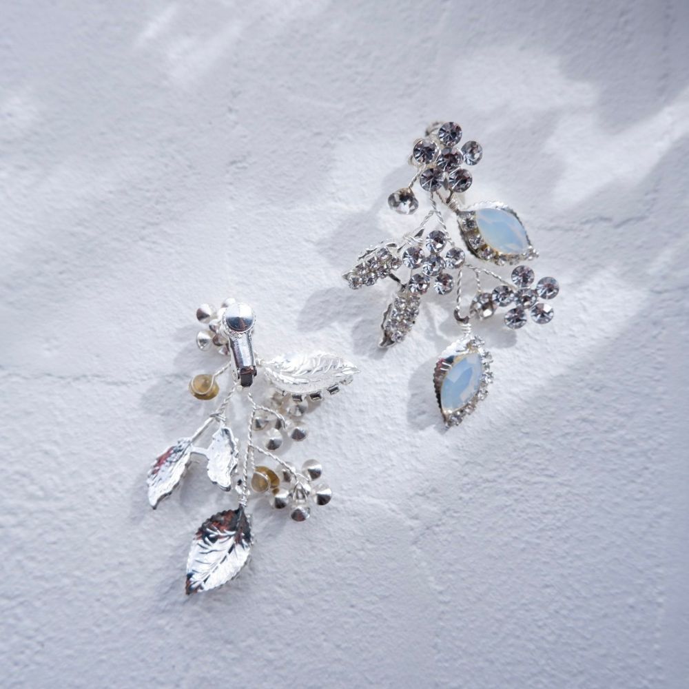 【イヤリング】ブライダルイヤリング 小枝イヤリング ビジュー シルバー m1 【結婚式 ピアス イヤリング】