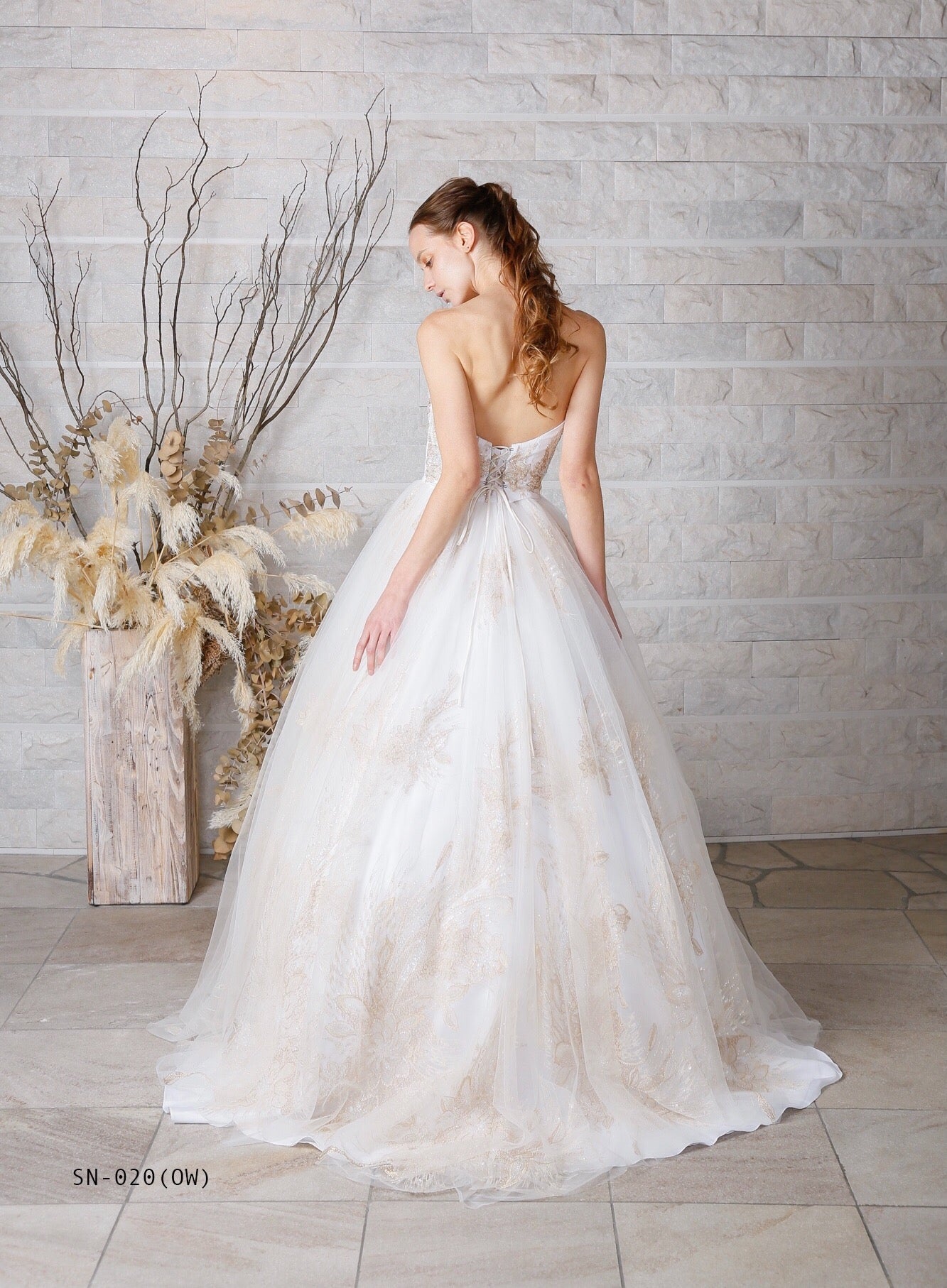 カミラ ST-020(OW)【ウェディングドレスレンタル】