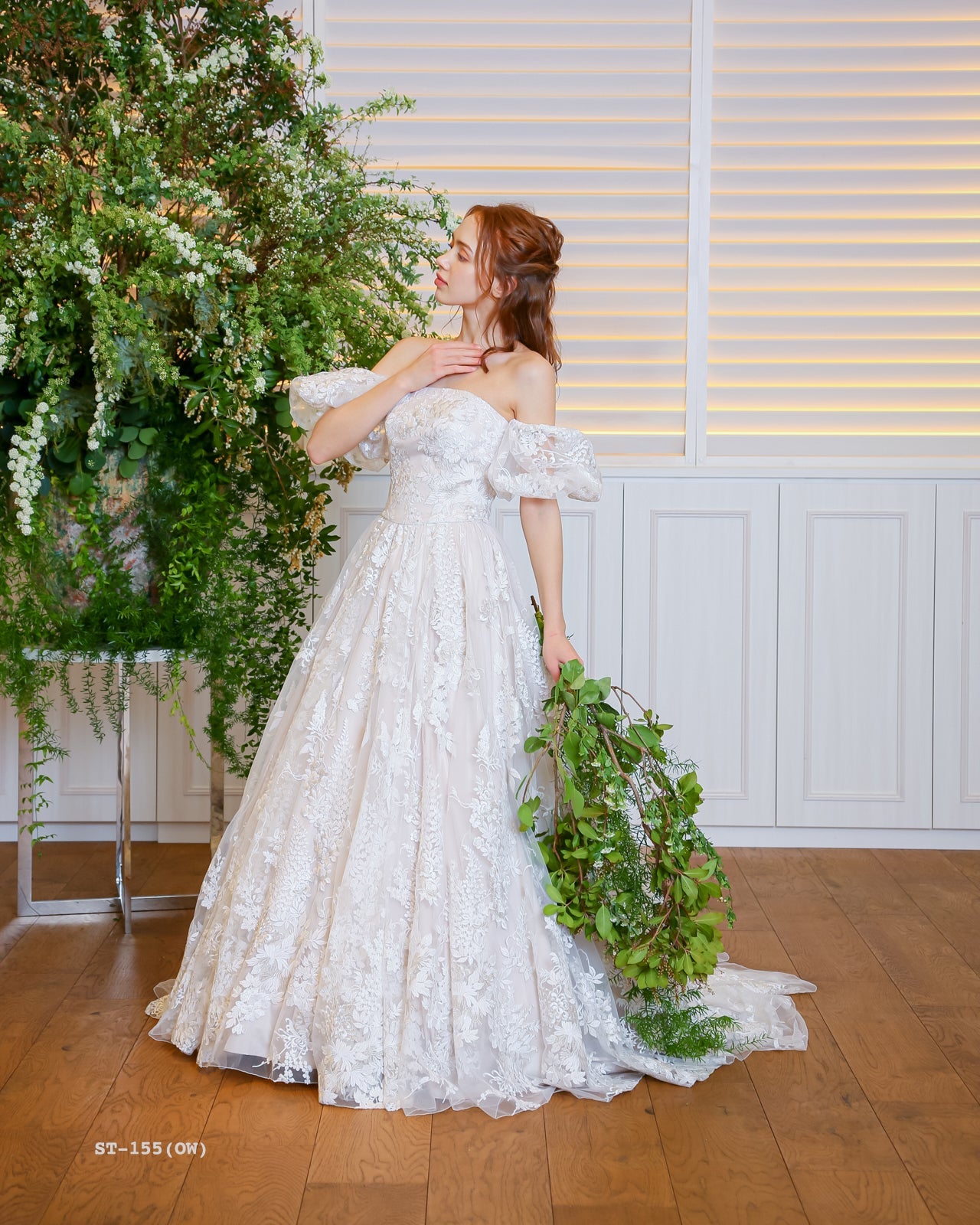 エマ ST-155(OW)【ウェディングドレスレンタル】