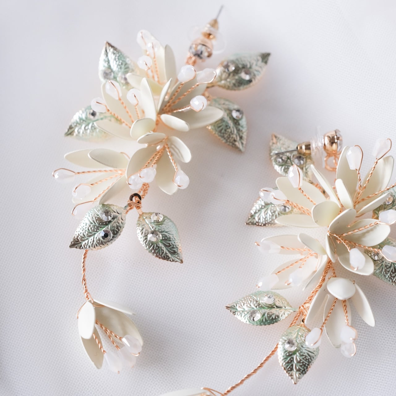 【ピアス】ブライダルピアス アンティークピアス 小枝ピアス ゴールド m18 【結婚式 ピアス イヤリング】