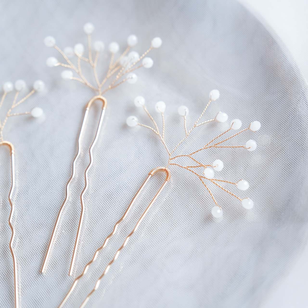 (3点セット)ブライダルヘッドドレス 小枝ピン 小花ピン ゴールド p17 【結婚式 ヘアアクセサリー】