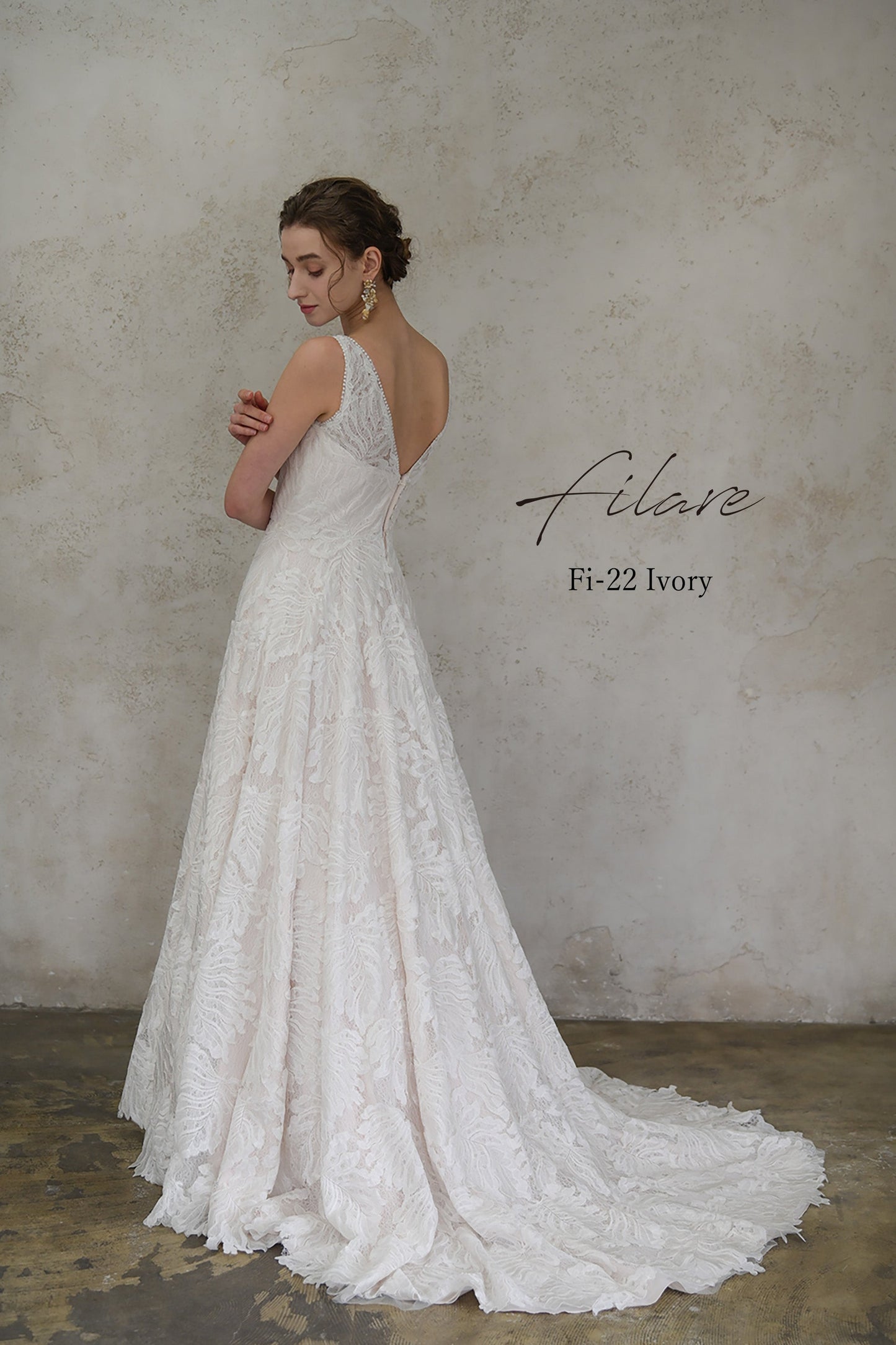 モンステラ F -22-Ivory【ウェディングドレスレンタル】