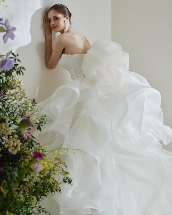 レフェクチュール 「イーリス」【結婚式 ウェディングドレス レンタル】