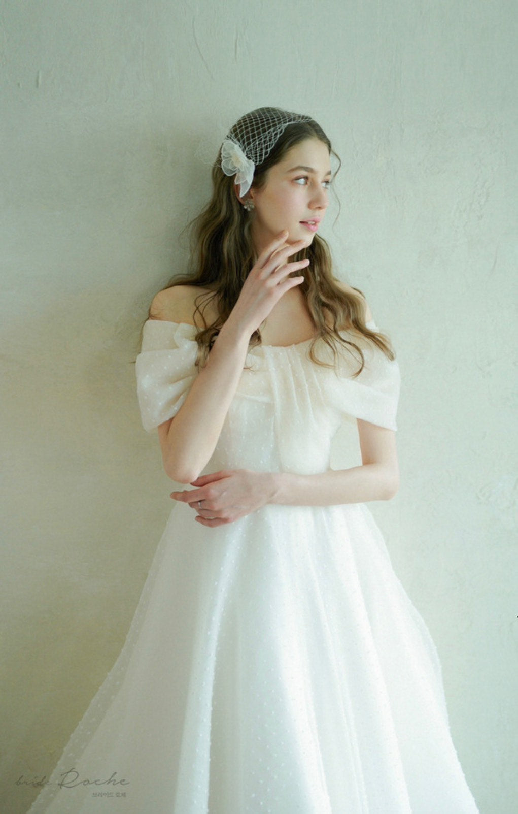 ソア Roche230【ウェディングドレスレンタル】