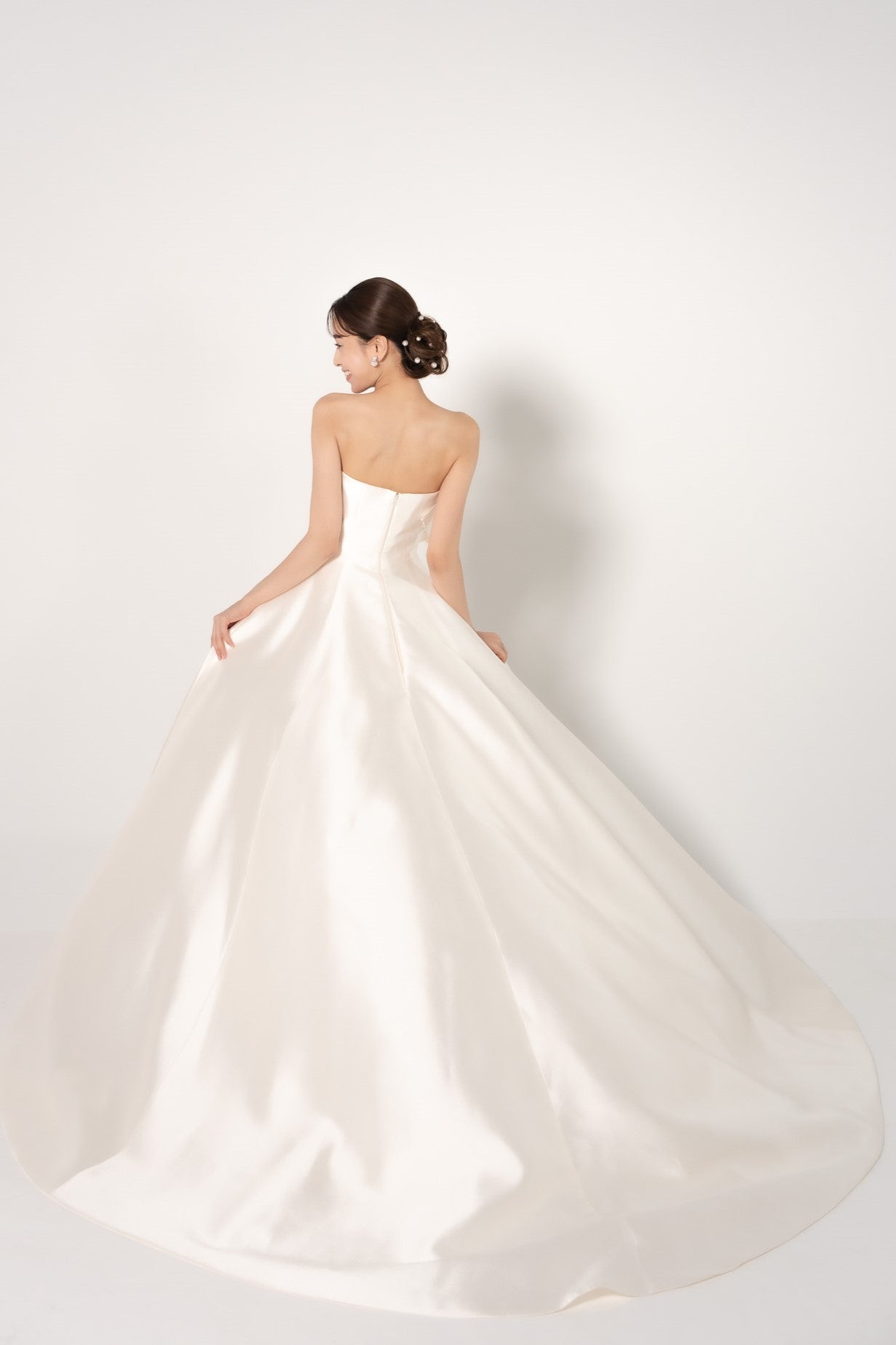 Yura ユラ【ウェディングドレス レンタル】韓国ドレス/LEMERE Aライン【結婚式】