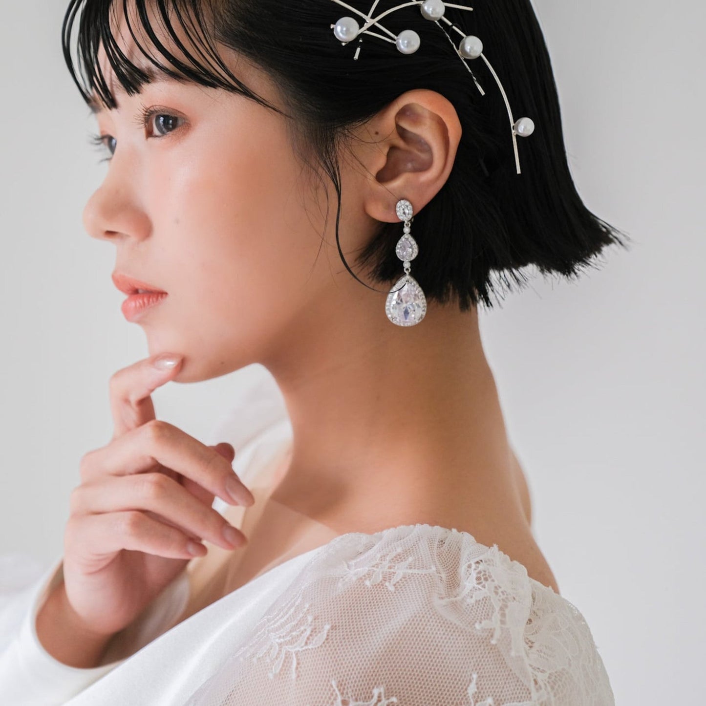 【イヤリング】ジルコニア ビジュー ブライダル シルバー v27【結婚式 ピアス イヤリング】