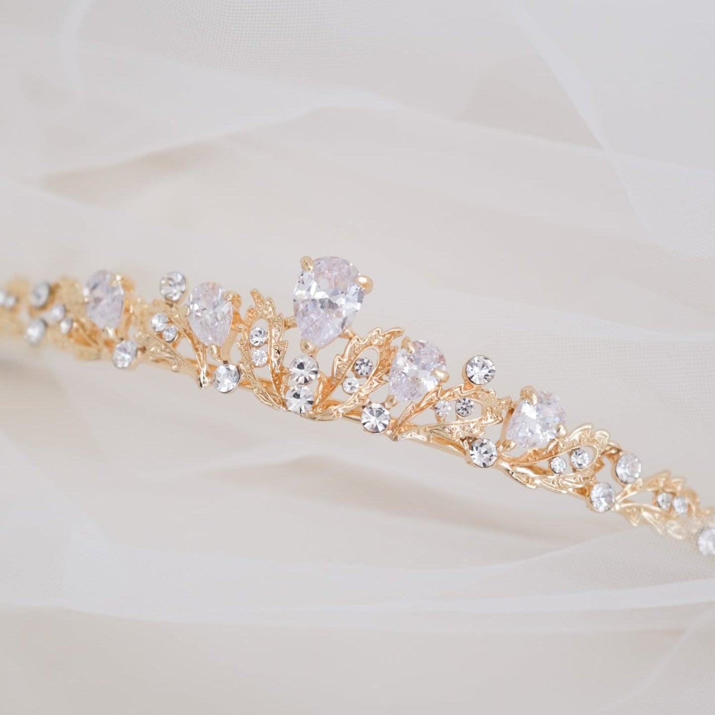 ティアラ ビジュー ブライダルヘッドドレス ゴールド t6 【結婚式 ヘアアクセサリー】