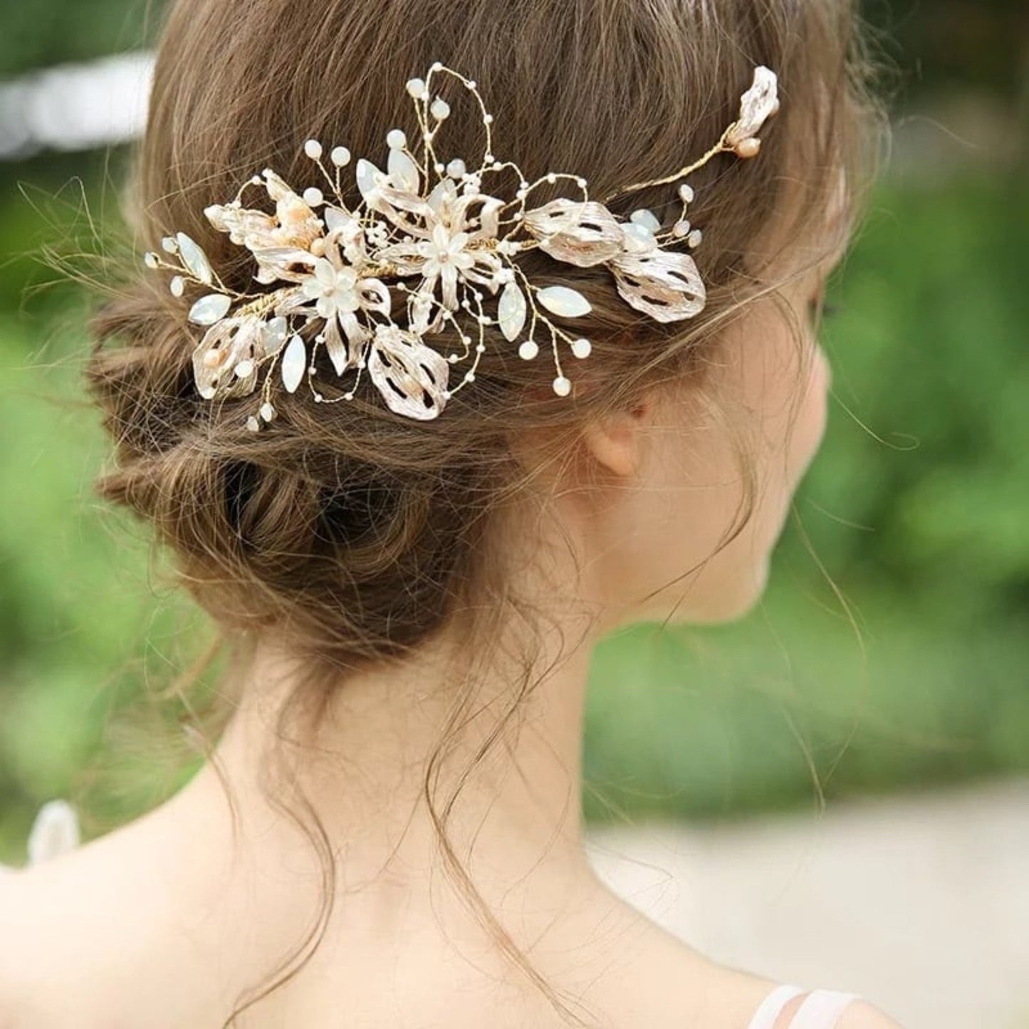 【ヘッドドレス】ブライダルヘッドドレス ビジュー リーフ ボンネ ゴールド u26 【結婚式 ヘアアクセサリー】