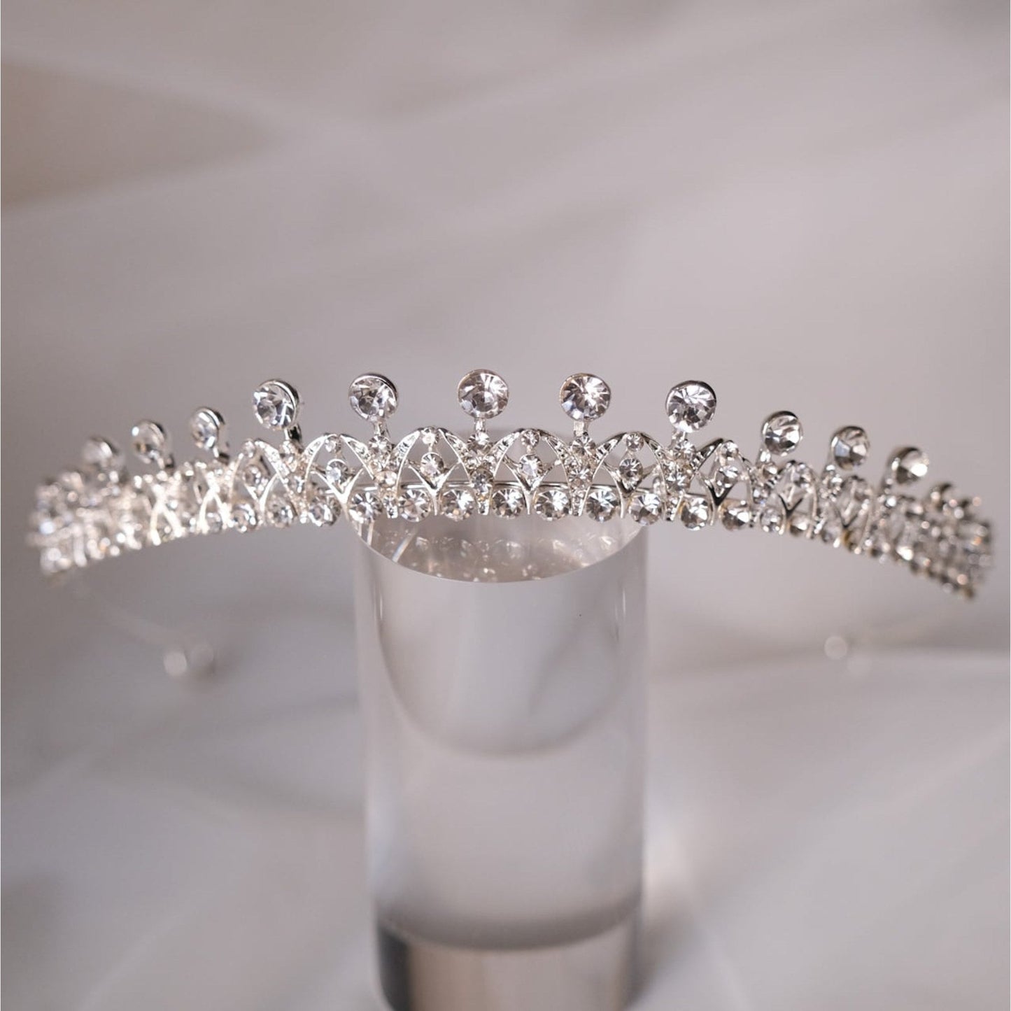 【ヘッドドレス】ティアラ ビジュー ブライダルヘッドドレス シルバー u33 【結婚式 ヘアアクセサリー】