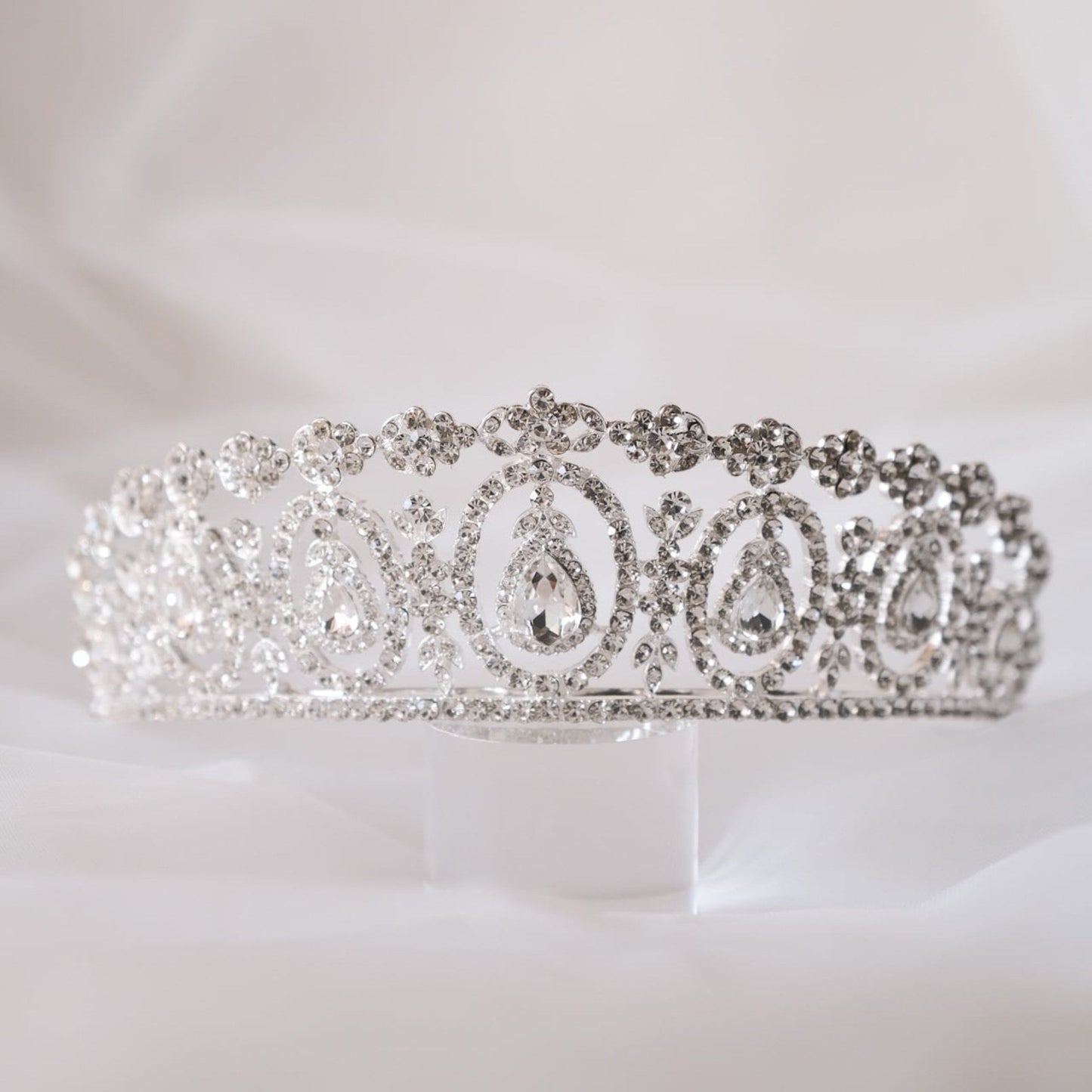 【ヘッドドレス】ティアラ ビジュー ブライダルヘッドドレス シルバー u47 【結婚式 ヘアアクセサリー】