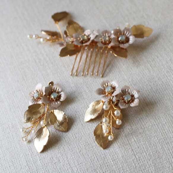 ゴールドヘッドアクセ和装 成人式にも【ストロベリーフラワー】 【結婚式 ヘアアクセサリー】