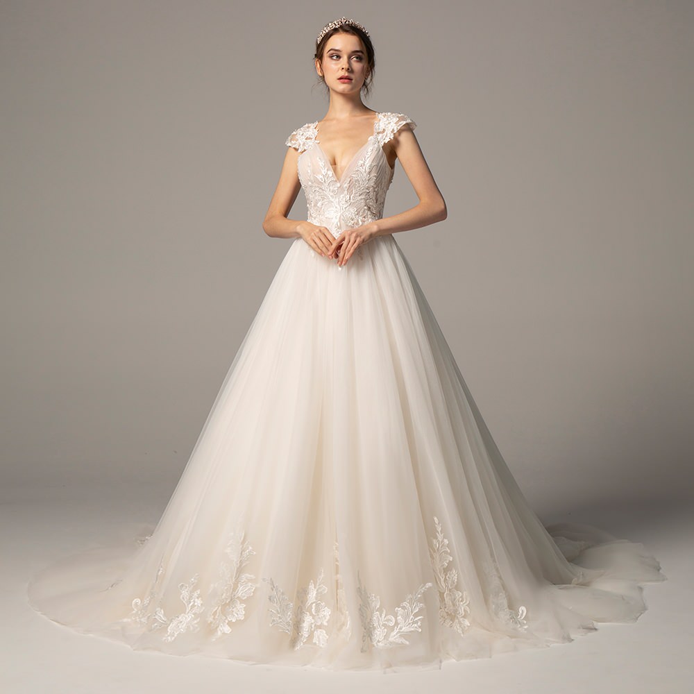 CW2358 OLIVE Vネック 袖 Aライン ウエディングドレス 【ウェディングドレス オーダーメイド】