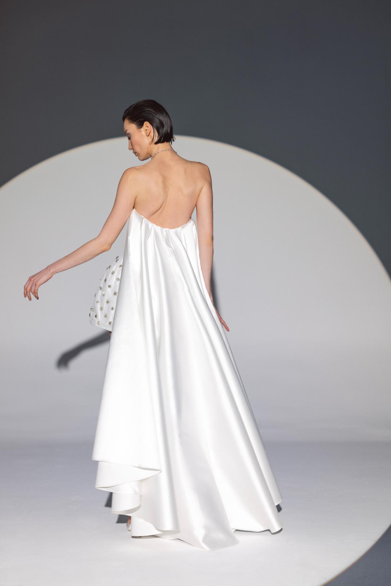 RIGEL【ウェディングドレス レンタル】