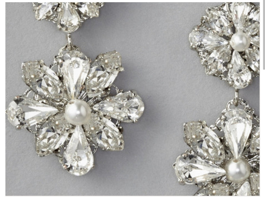 【3泊4日】Elizabeth Bower スワロフスキーイヤリング 【結婚式 ピアス イヤリング レンタル】