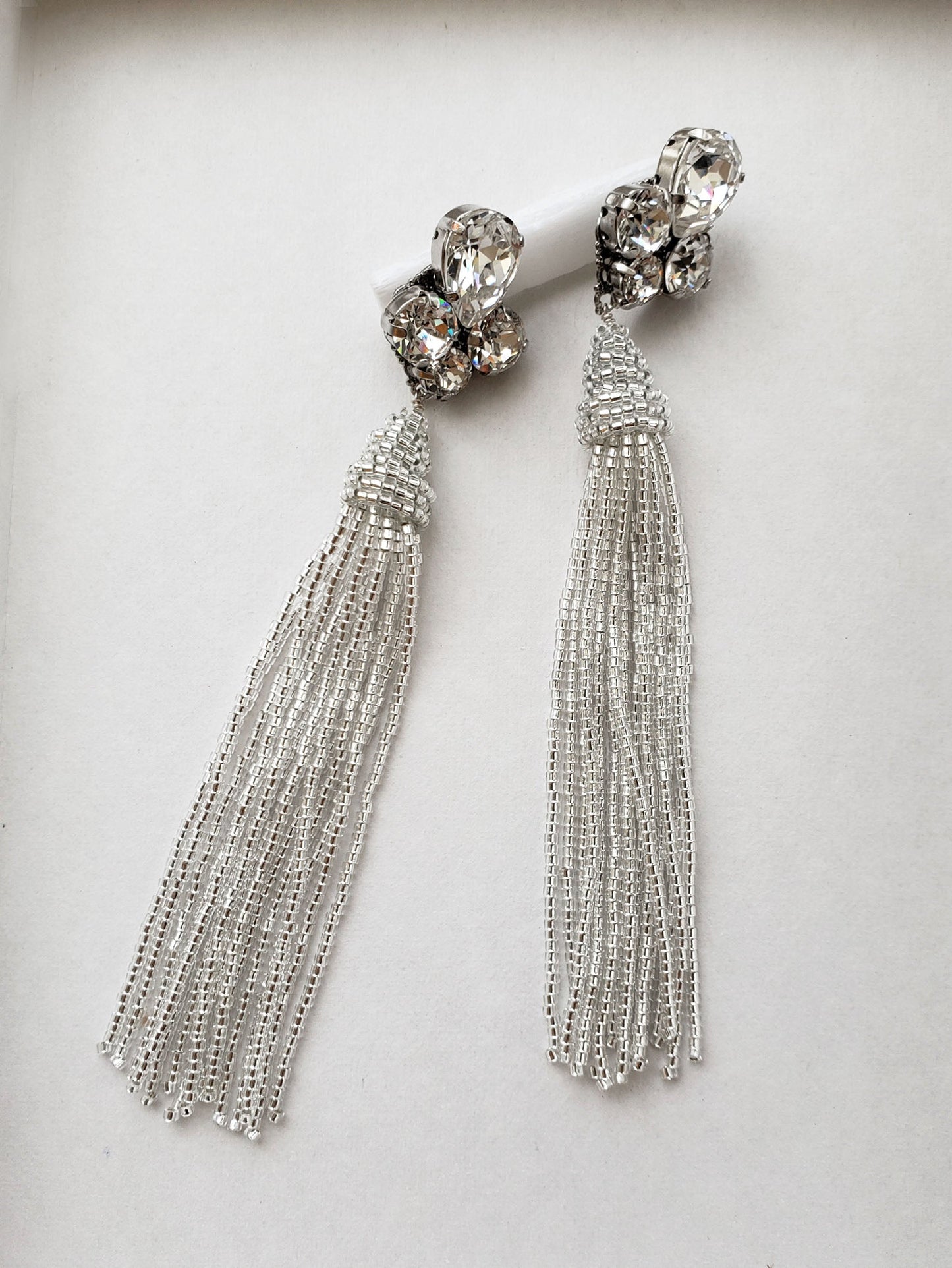 ビーズタッセルピアス デラレンタ風 【結婚式 ピアス イヤリング レンタル】