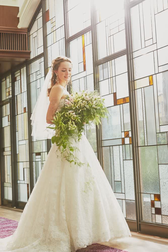 【生花】キャスケードブーケ 【結婚式 フラワー 生花 ブーケ ブートニア】