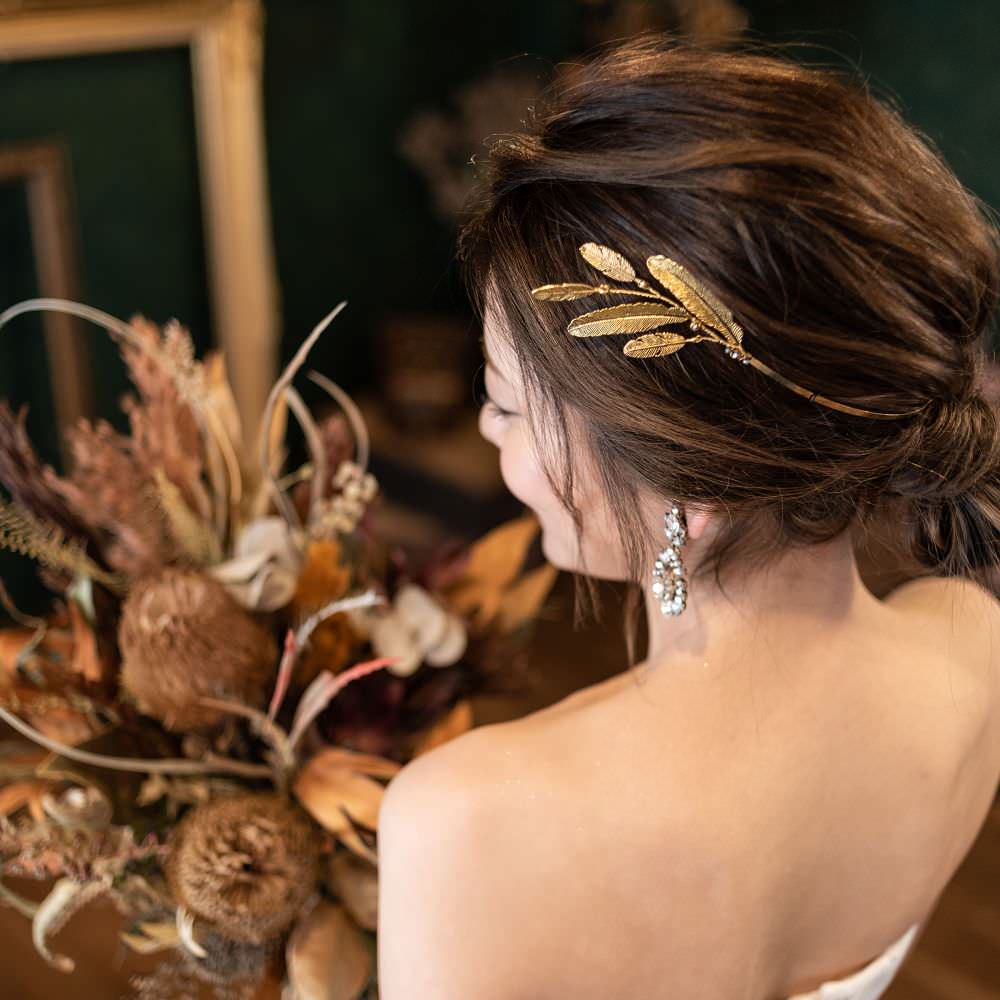 【ヘッドドレス】メタルフェザーヘアバンド/Gold/ブライダルアクセサリー 【結婚式 ヘアアクセサリー】