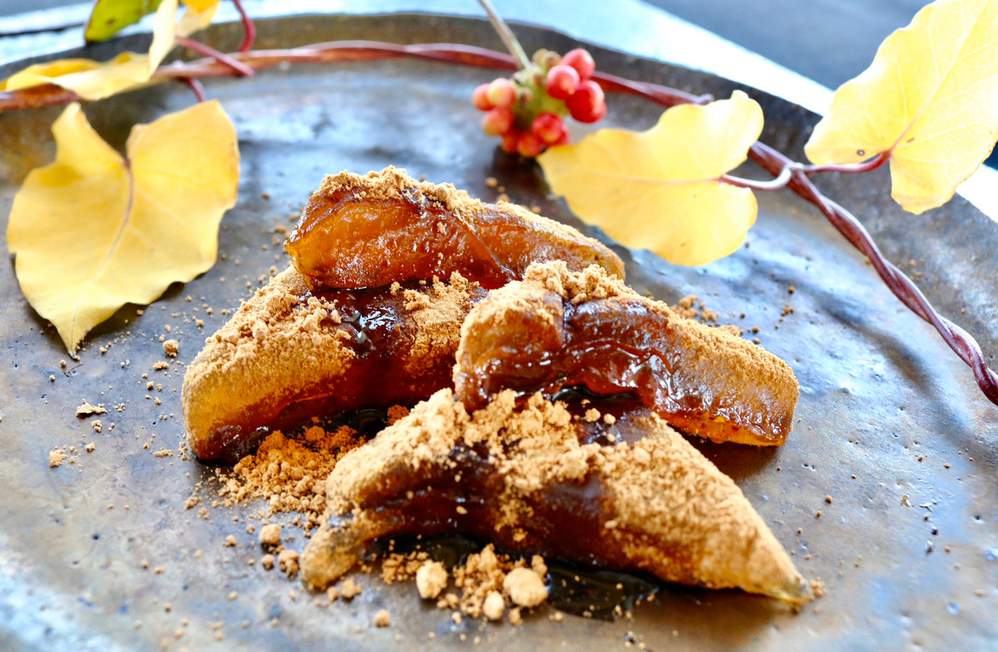 【わらび餅】桐箱入り由布院わらび餅 真空パック200g×4個詰合せ(きな粉×2・黒糖きな粉×2) 【結婚式 ギフト 食品 引き菓子 和菓子】