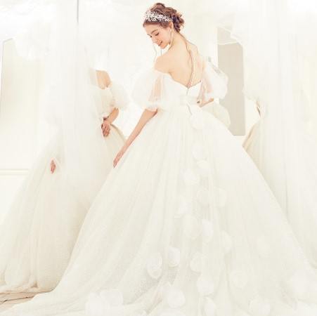 トゥインクル 【ウェディングドレス レンタル】