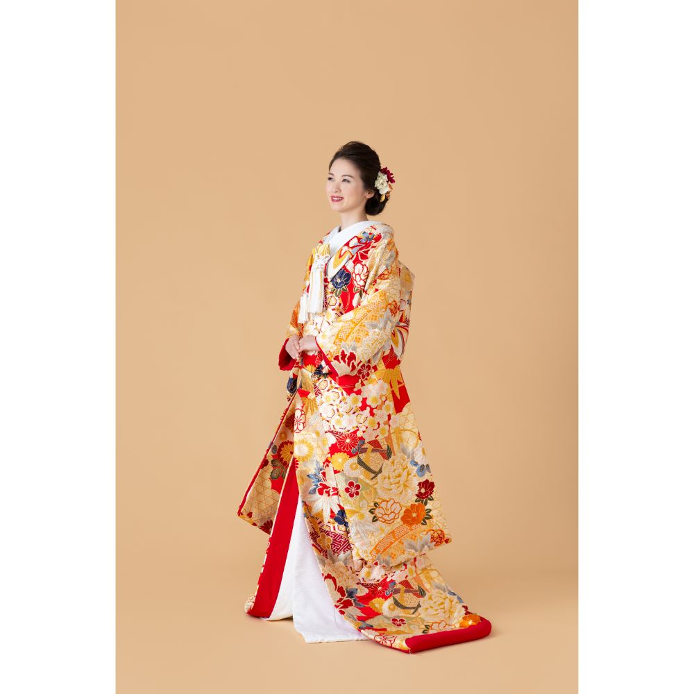 まりに扇面 【結婚式 和装 色打掛 レンタル】 – 結婚式準備サイトCORDY 