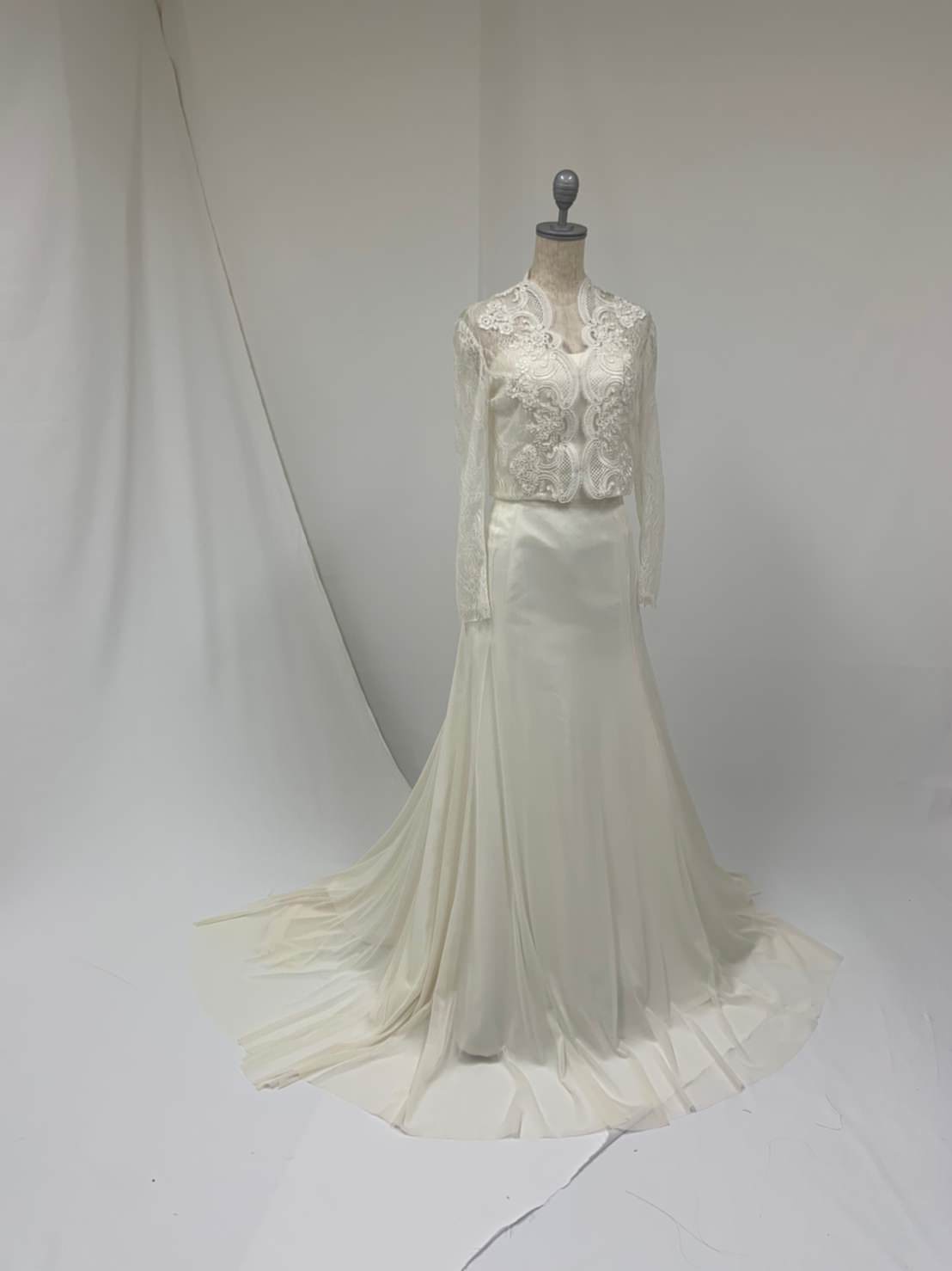 華やかな長袖ボレロ 【結婚式 ドレス小物】