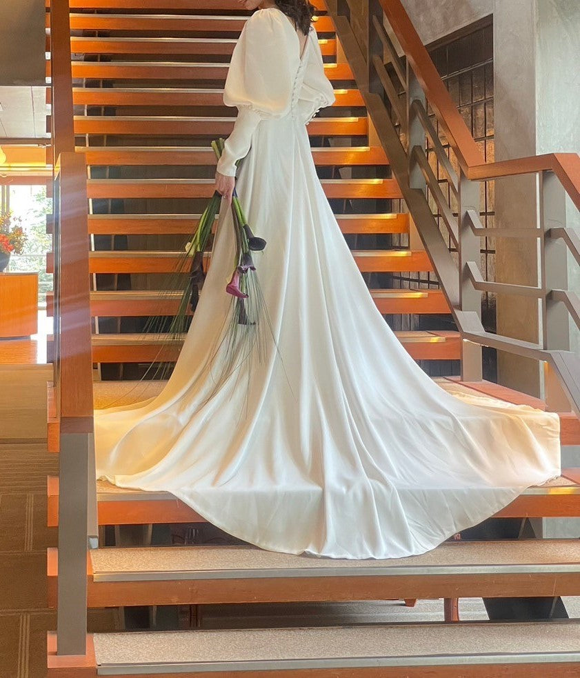 スクエアーネックのAラインドレス 【ウェディングドレス オーダーメイド】