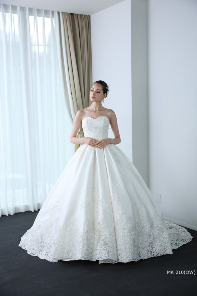 Ivy【ウェディングドレス レンタル】