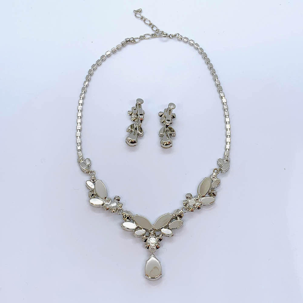 スワロフスキークリスタル使用のウェディングアクセサリー ネックレス・イヤリングセット/ブライダルアクセサリー 【結婚式 アクセサリーセット】