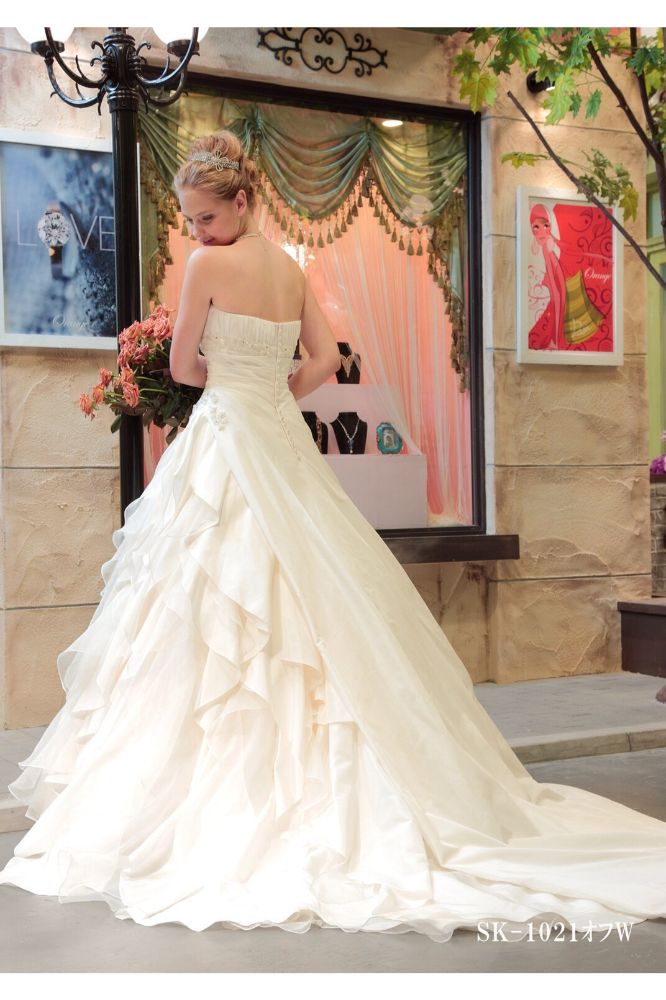 【SALE】白ドレス オフホワイト 【販売衣装】