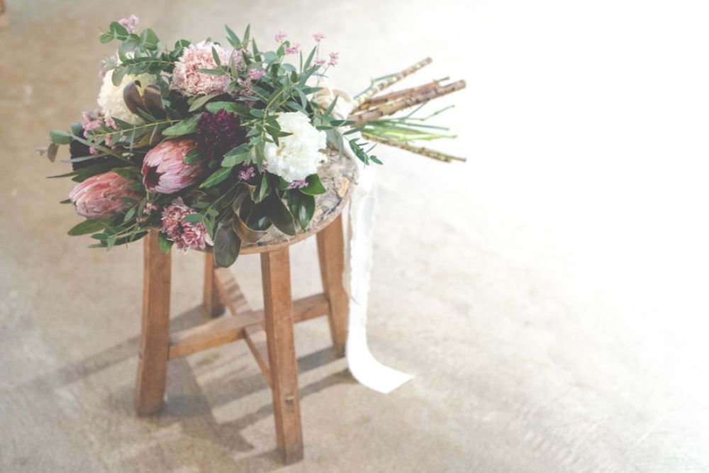 【生花】プロテアのブーケ 【結婚式 フラワー 生花 ブーケ ブートニア】