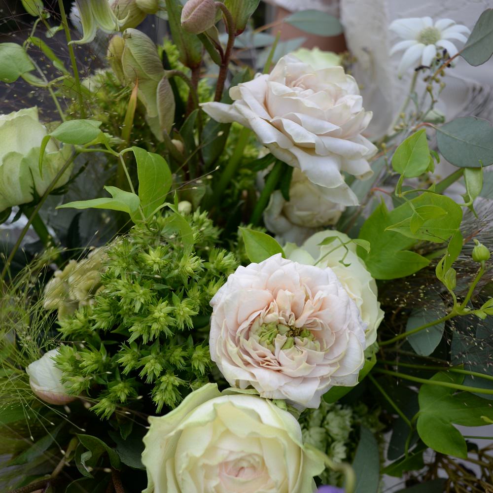 【生花・ドライフラワー】グリーン クラッチブーケ 【結婚式 フラワー ブーケ ブートニア】