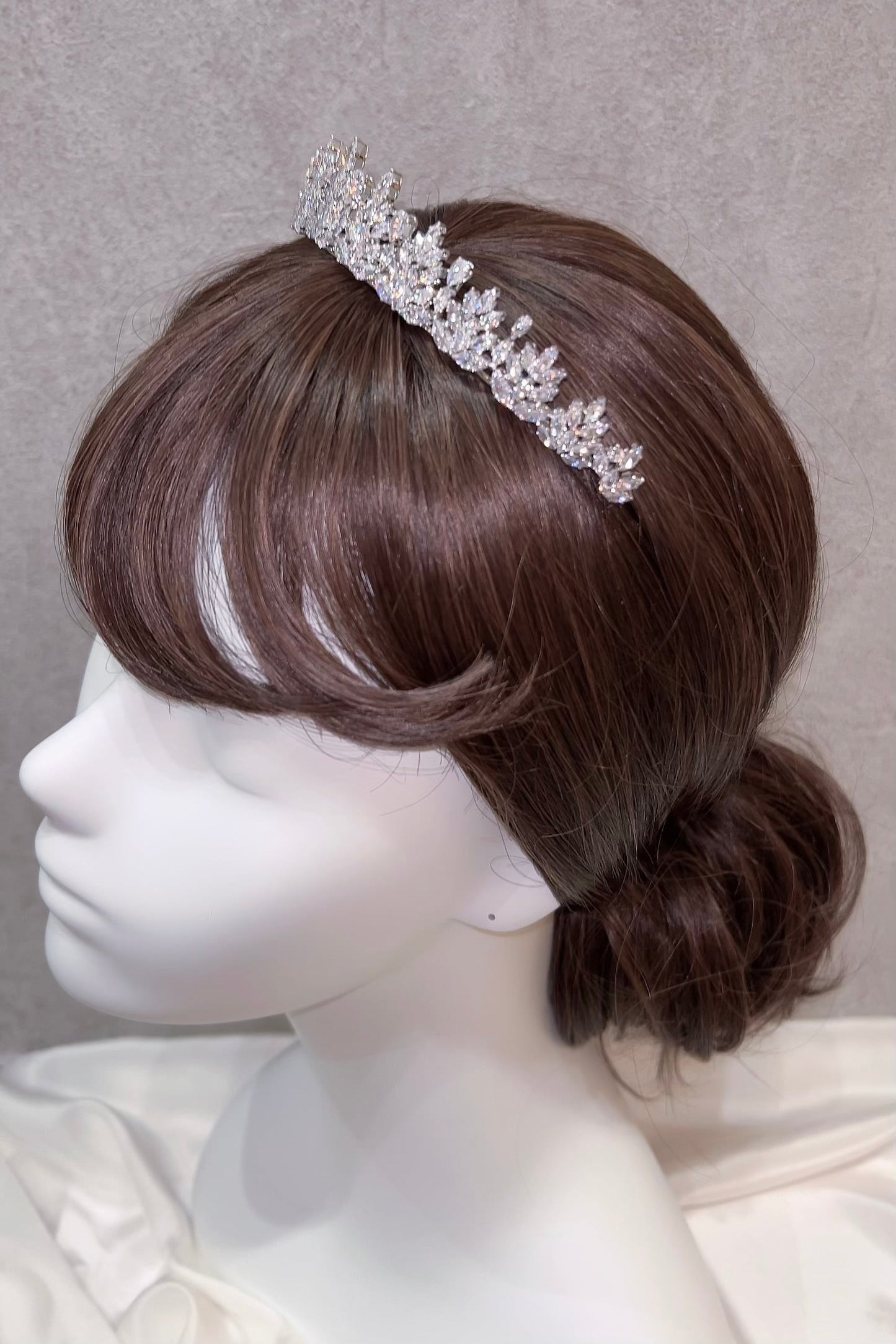 【ヘッドドレス】ジルコニアティアラ ~ブライダルティアラ~ ≪ZT-24≫【結婚式 ヘアアクセアリー】