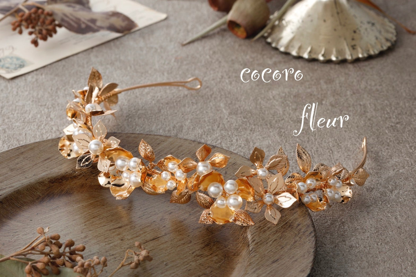 小枝ビジューカチューシャ ゴールドヘアパーツ ウェディングジュエリー 小枝ビジュー 袴 振袖 成人式 ヘアドレス ヘアパーツ【結婚式 ヘアアクセサリー】