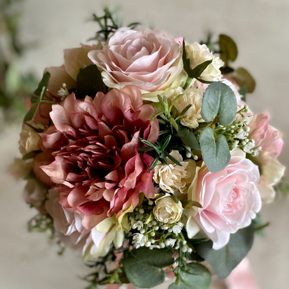 【造花】ナチュラルピンクのラウンドブーケとブートニア 【結婚式 フラワー 造花 ブーケ ブートニア】