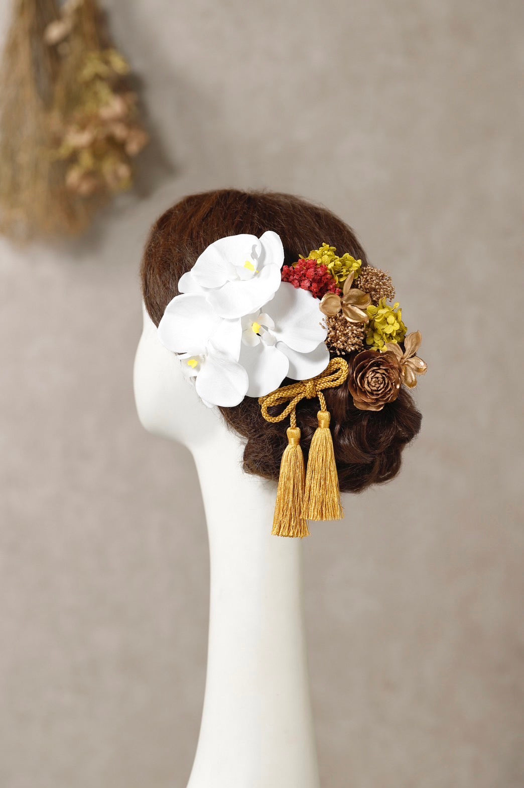 ホワイト×グリーンの髪飾り 和装髪飾りグリーン✕ホワイト✕シャンパンゴールド成人式卒業式袴