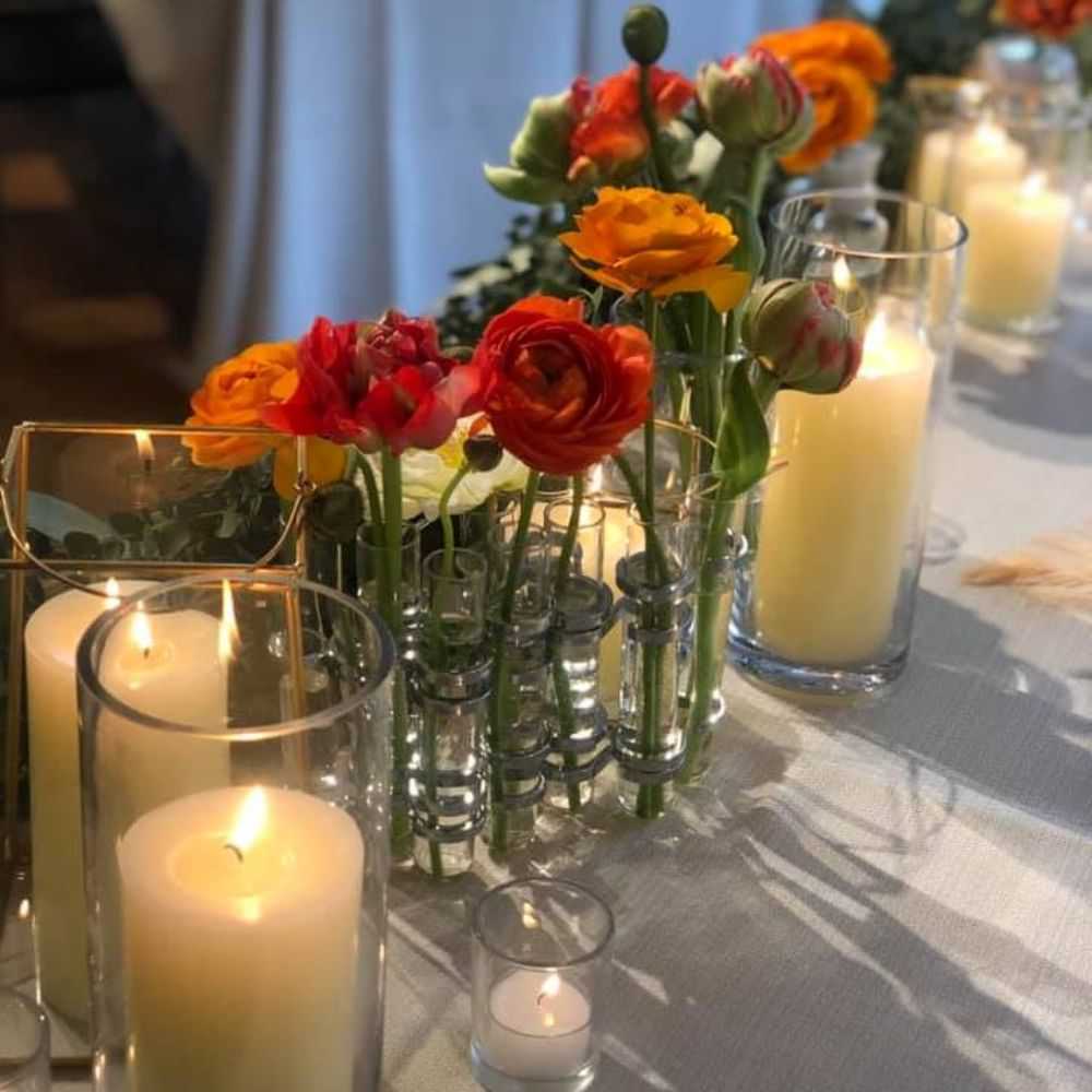 吸水スポンジ不使用のメインテーブル装飾 【結婚式 フラワー 会場装花】