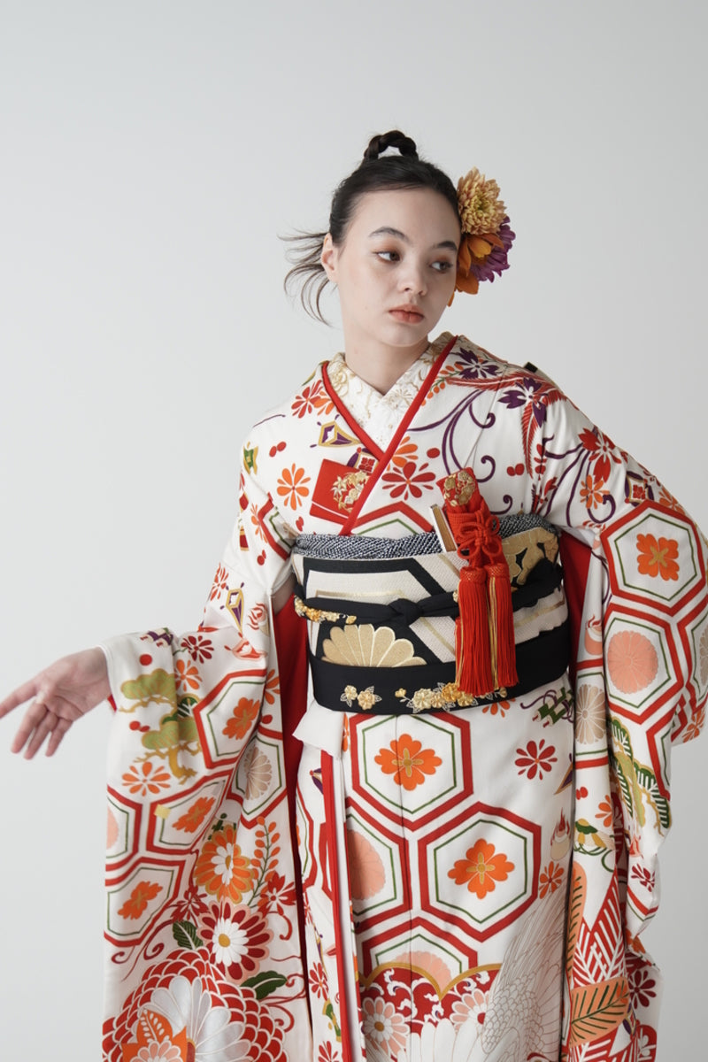 慶華めぐる 亀甲文【結婚式 和装 引き振袖 レンタル】】