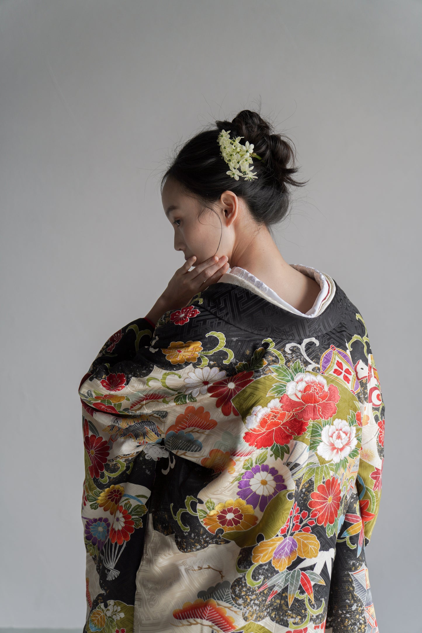 金雲に花々の宴【結婚式 和装 色打掛 レンタル】