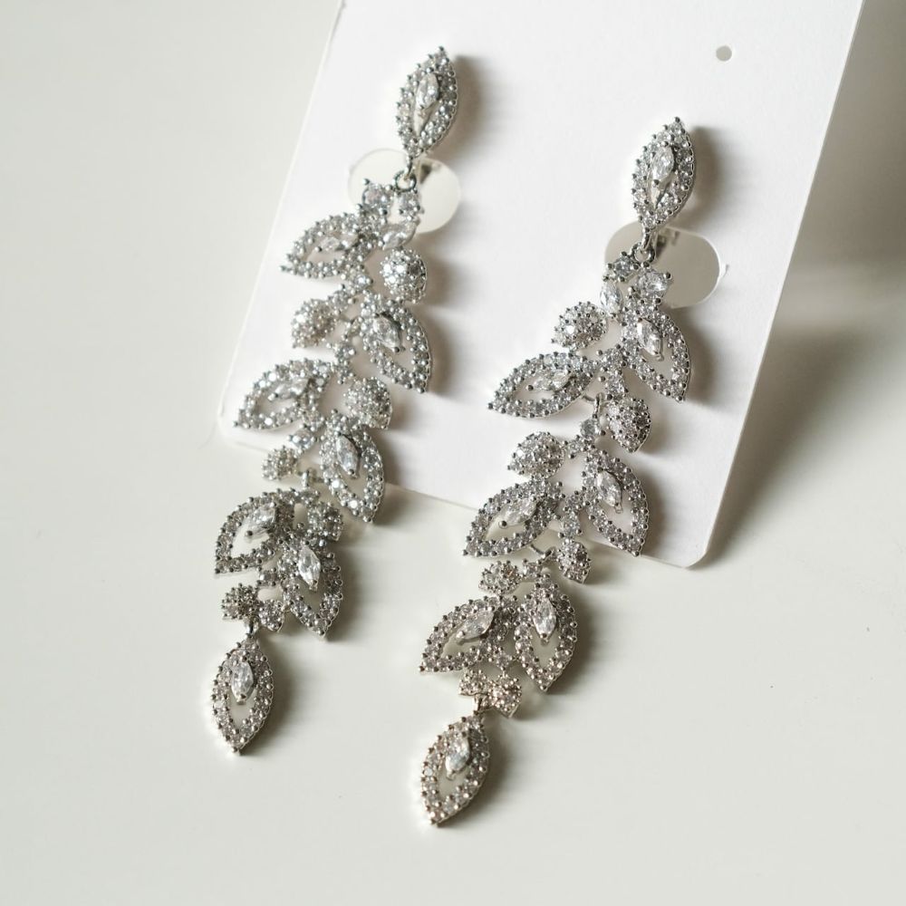 【ピアス】ジルコニア ビジュー ブライダル シルバー w41-pe129【結婚式 ピアス イヤリング】