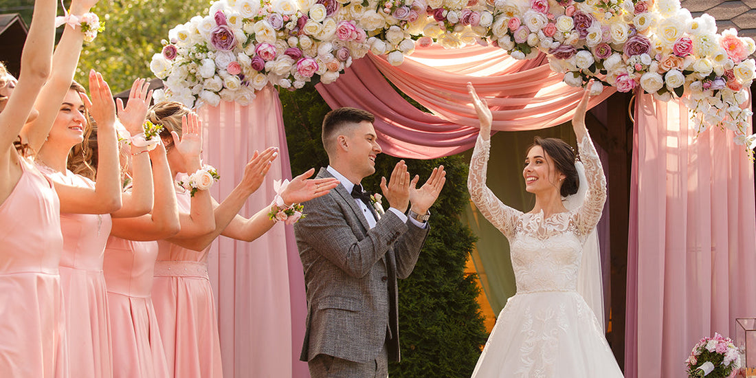 「人前式」はどんなカップル向き？ 式の流れや結婚証明書などの演出をプランナーが解説