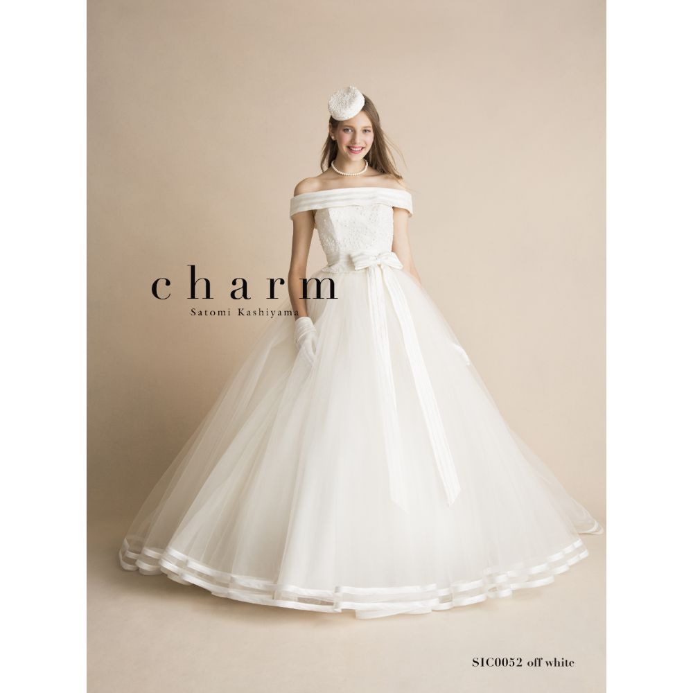 Charm 【ウェディングドレス レンタル】