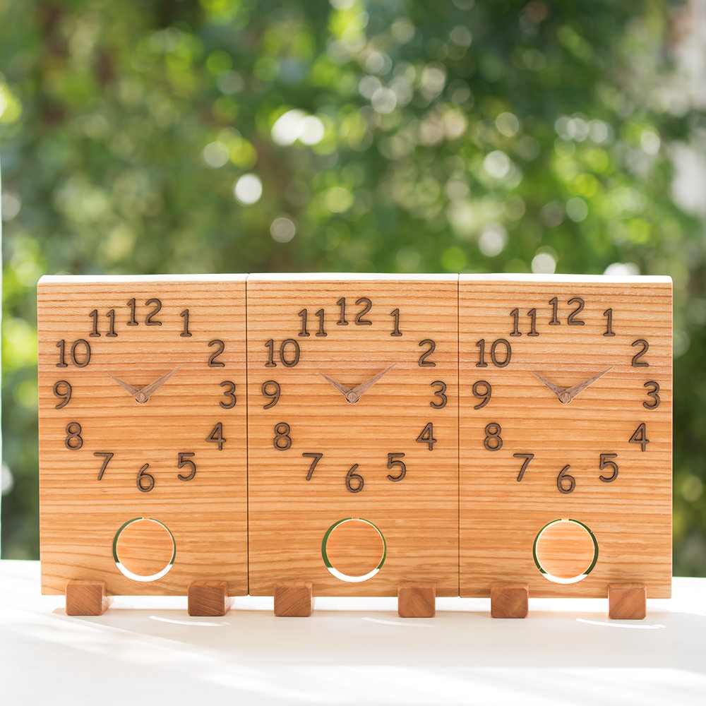 【木目でつながる3連時計】 振り子時計 ケヤキ 立体文字盤タイプ 【結婚式 ギフト 両親プレゼント 時計】
