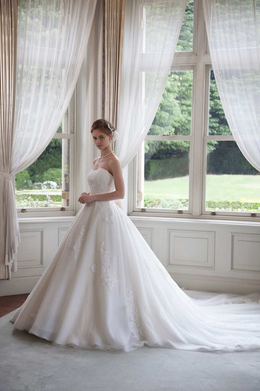 CB-103 【ウェディングドレス レンタル】