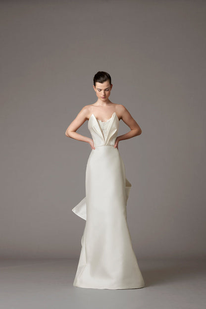 BRIGITTA【ウェディングドレス レンタル】ANTONIO RIVA アントニオリーヴァ インポート 【ウェディングドレス レンタル】