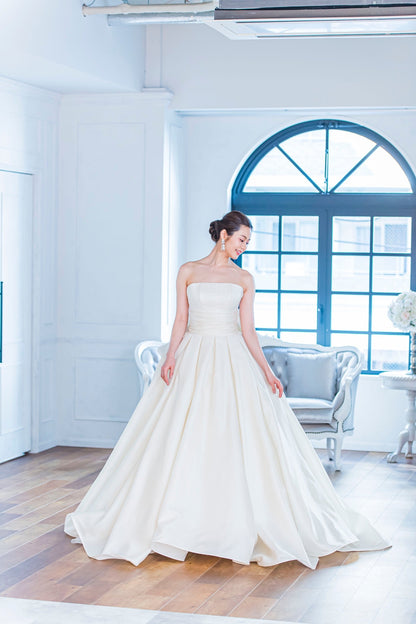 SISSI 【ウェディングドレス レンタル】